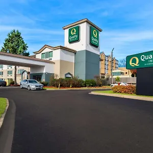 2* Inn Quality Northeast Near I-40